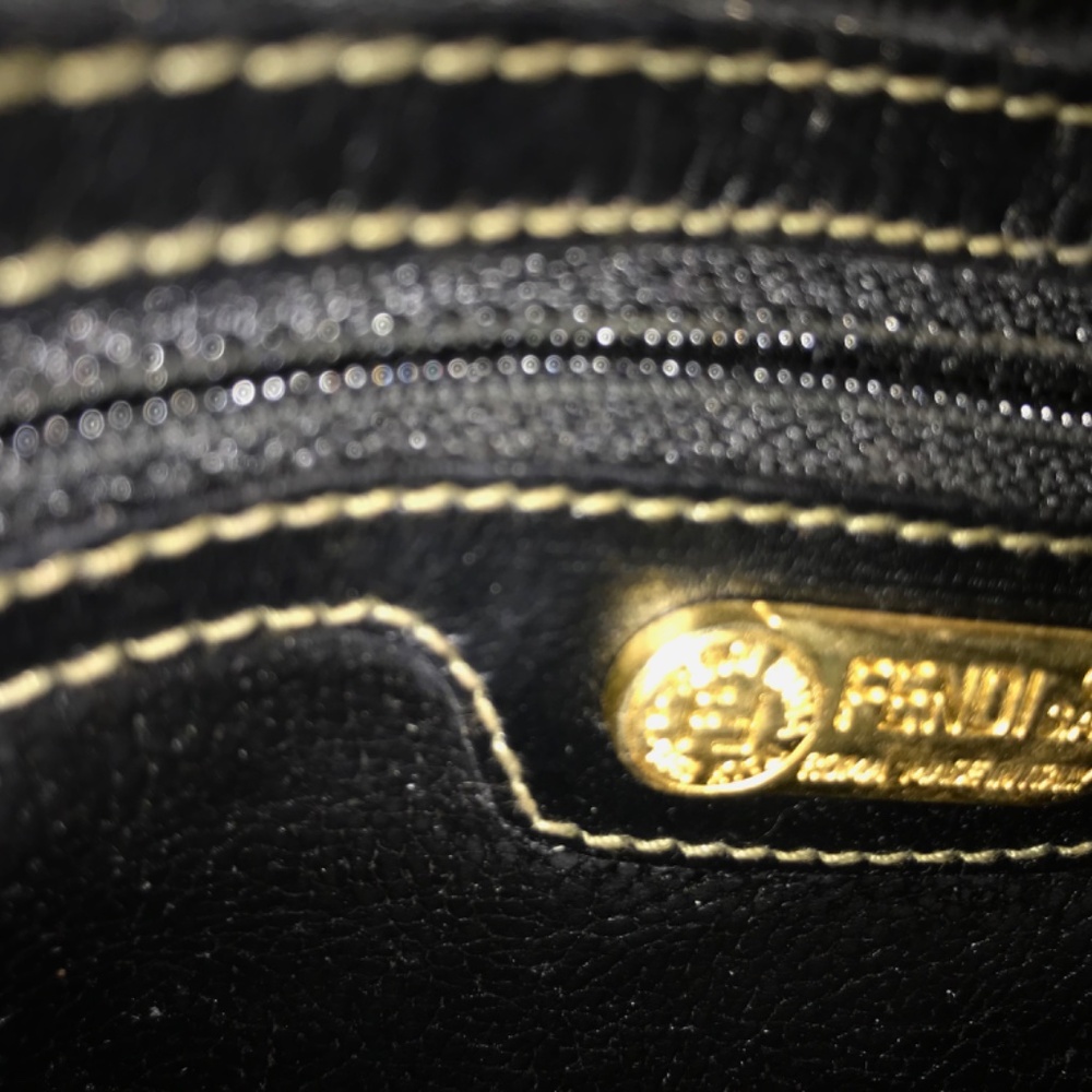 1980s Vintage Fendi FF Shoulder bag - Picture 4 of 5
